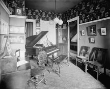 Professionals room, Whitney Warner Publishing Co., Detroit, Mich., between 1900 and 1905. Creator: Unknown
