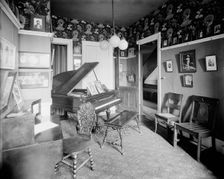 Professionals room, Whitney Warner Publishing Co., Detroit, Mich., between 1900 and 1905. Creator: Unknown