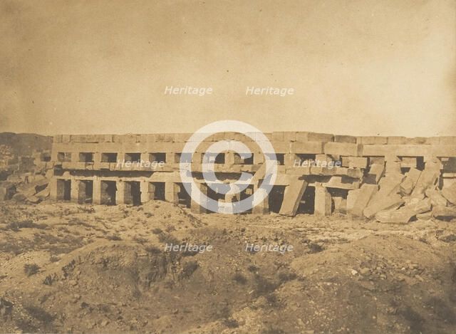 Promenoir de Thoutmès III - Dernières galeries du Palais de Karnac (Thèbes), 1849-50. Creator: Maxime du Camp.