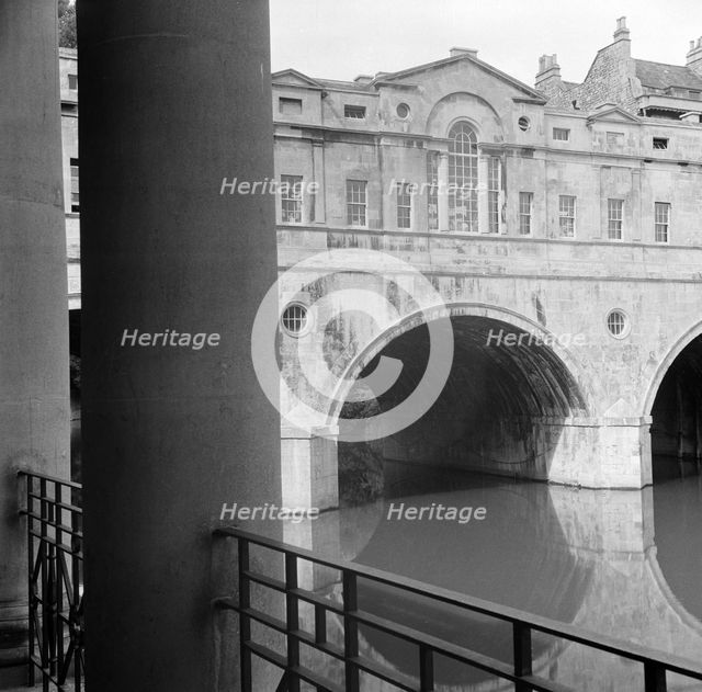 Pulteney Bridge, Bath, 1945. Artist: Eric de Maré