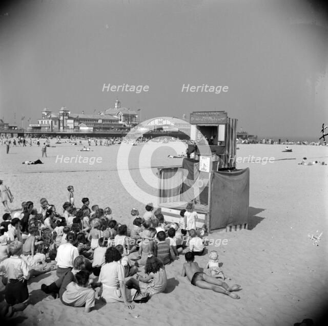 Punch and Judy show, Great Yarmouth, Norfolk, 1948. Artist: Hallam Ashley