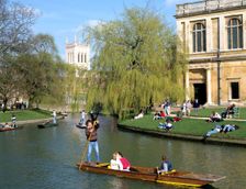 Punting, Cambridge, Cambridgeshire. Creator: Peter Thompson