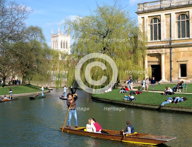 Punting, Cambridge, Cambridgeshire. Creator: Peter Thompson.