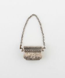Purse-Shaped Vinaigrette with View of Windsor Castle, Birmingham, 1843/44. Creator: Marked JT