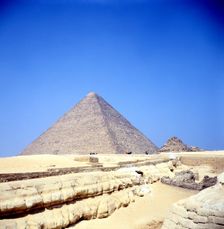Pyramid at Giza, Egypt, Old Kingdom, c26th century BC
