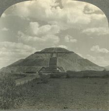 Pyramid of the Sun from the West, San Juan Teotihuacan, State of Mexico, Mex. c1930s. Creator: Unknown