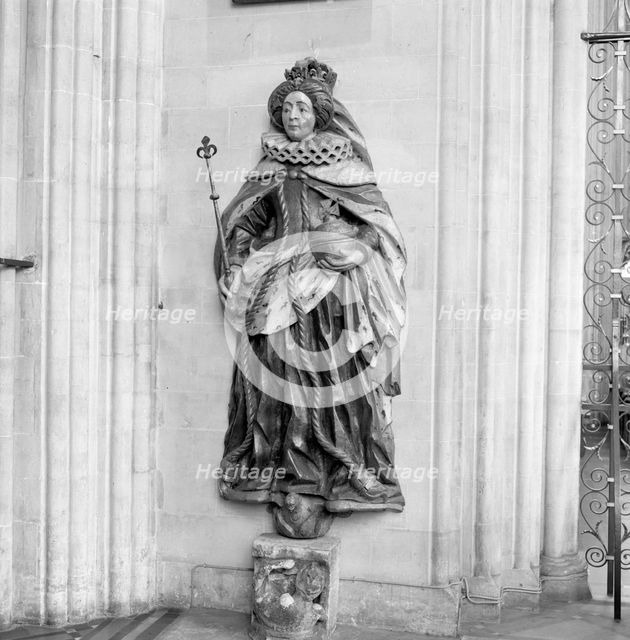 Queen Elizabeth I statue, St Mary Redcliffe Church, Bristol, 1945. Artist: Eric de Maré