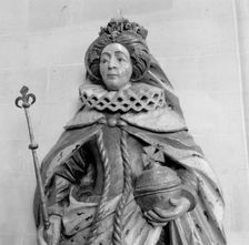 Queen Elizabeth I statue, St Mary Redcliffe Church, Bristol, 1945. Artist: Eric de Maré