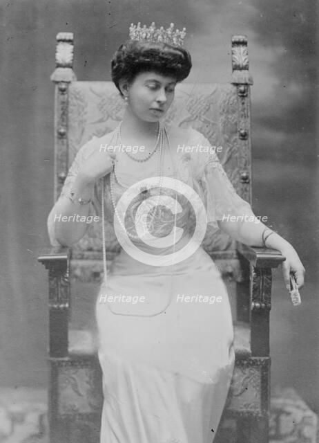 Queen of Greece, 1913. Creator: Bain News Service.