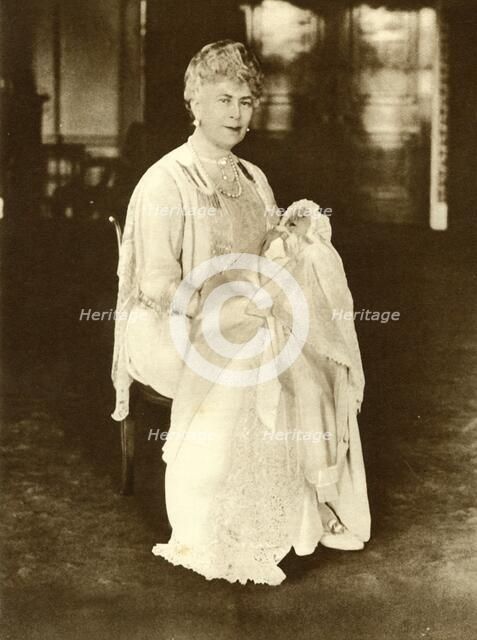 Queen Mary with Princess Elizabeth, 1926, (1935).  Creator: Unknown.