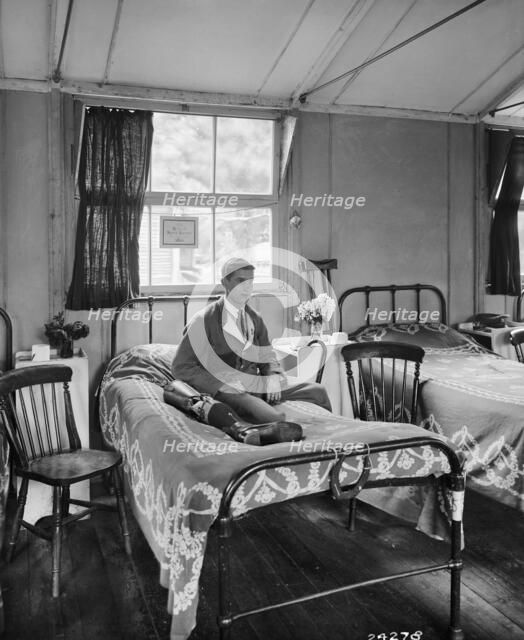 Queen Mary's Hospital, Roehampton, London, January 1918. Artist: H Bedford Lemere.