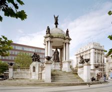 Queen Victoria Monument, Liverpool, Merseyside, 1998. Artist: K Buck