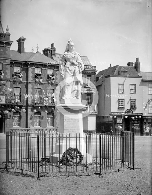 Queen Victoria Statue, Market Place, Abingdon, Oxfordshire, 1887. Artist: Henry Taunt