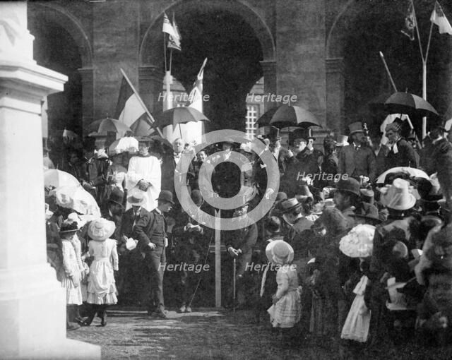 Queen Victoria Statue, Market Place, Abingdon, Oxfordshire, 1887. Artist: Henry Taunt