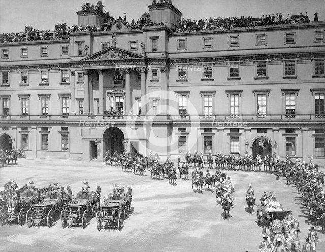 Queen Victoria's Diamond Jubilee Procession at Buckingham Palace, London, 1897. Creator: Unknown.