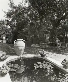 "Quiet Corner," John Wesley Baxter, Dublin and Hill Roads, Greenwich, Connecticut, 1920. Creator: Frances Benjamin Johnston