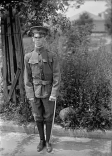R.T. Elliott Jr., American Guard, Drilling, 1917. Creator: Harris & Ewing