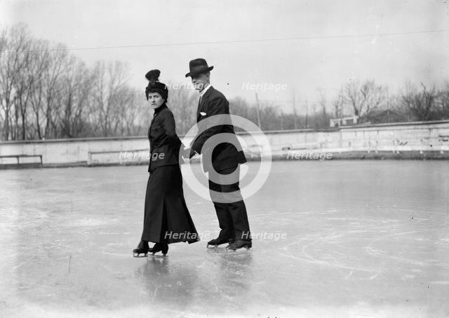 R.P. Hobson & wife, between c1910 and c1915. Creator: Bain News Service.