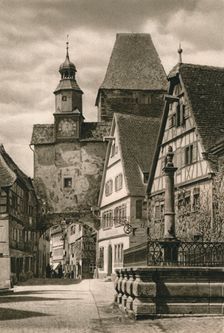 Rothenburg o. d. T. - Roderbogen - Markusturm 1931. Artist: Kurt Hielscher