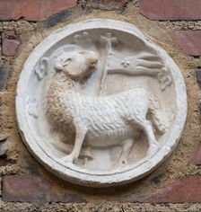 Roundel with Agnus Dei, 14th century. Creator: Unknown