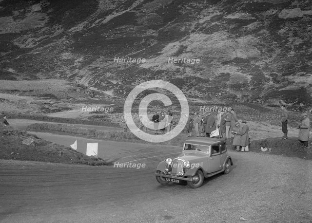 Rover saloon of J Gibbon Jr at the RSAC Scottish Rally, Devil's Elbow, Glenshee, 1934. Artist: Bill Brunell.