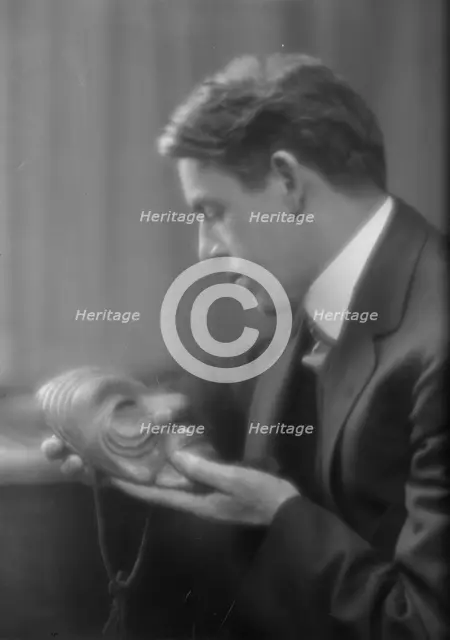 Rowe, Arthur, portrait photograph, 1912 or 1913. Creator: Arnold Genthe.