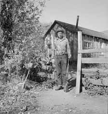 Roy Carlock, member of Ola self-help sawmill co-op..., Gem County, Idaho, 1939. Creator: Dorothea Lange