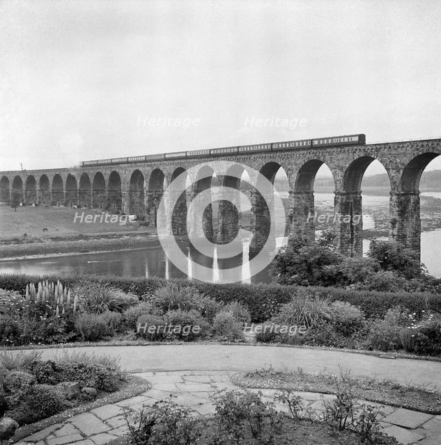 Royal Border Bridge, Berwick upon Tweed, Northumberland, c1945-1980. Artist: Eric de Maré