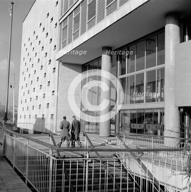 Royal Festival Hall, Belvedere Road, South Bank, Lambeth, London, c1951-1962. Artist: Eric de Maré