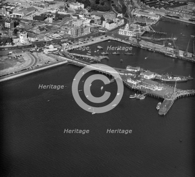 Royal Pier, Southampton, Hampshire, 1957. Artist: Aeropictorial Ltd.