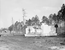 Roadside sign, Florida, 1936. Creator: Walker Evans