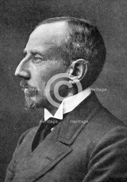 Roald Engelbrecht Gravning Amundsen, Norwegian explorer. Artist: Unknown