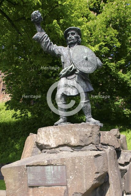 Rob Roy statue, Stirling, Scotland. 