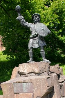 Rob Roy statue, Stirling, Scotland. Creator: Peter Thompson