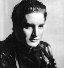 Robert Donat, English actor, 1934-1935