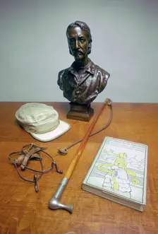 Robert Louis Stevenson relics, Lady Stair's House, Edinburgh, Scotland. Creator: Tony Evans