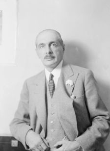 Robert Schey, portrait photograph, 1933 Oct. 19. Creator: Arnold Genthe