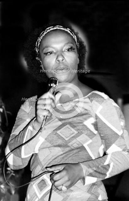 Roberta Flack,  Ronnie Scott's , Soho, London, 1972. Artist: Brian O'Connor.