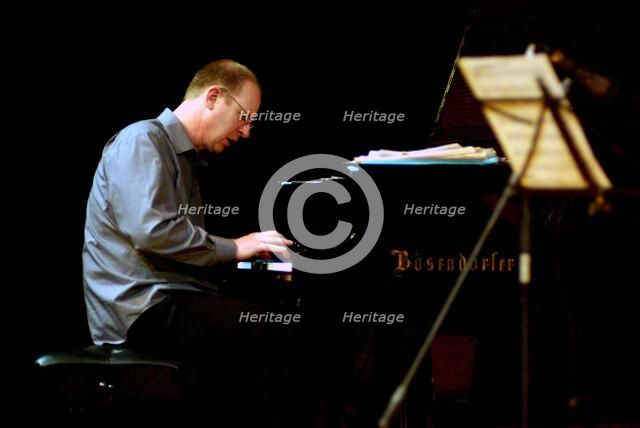 Robin Aspland, The Ship, Sevenoaks, Kent, 2010.  Artist: Brian O'Connor.