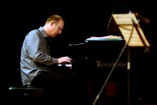 Robin Aspland, The Ship, Sevenoaks, Kent, 2010. Artist: Brian O'Connor