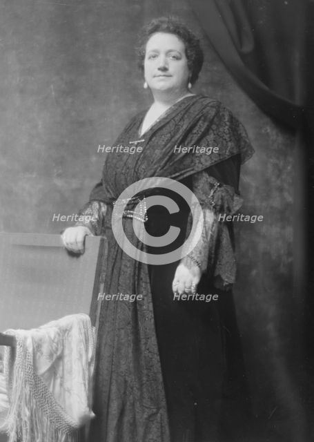 Rodriguez, Madame, portrait photograph, 1915 June 26. Creator: Arnold Genthe.