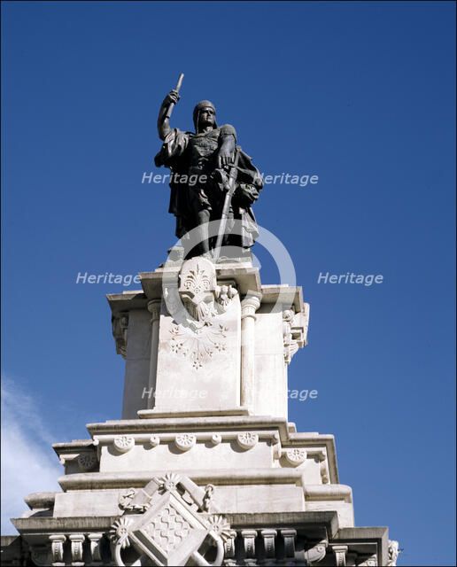 Roger de Lluria (1250-1305), Catalan Admiral from Italian origin, monument in the city of Tarragona.