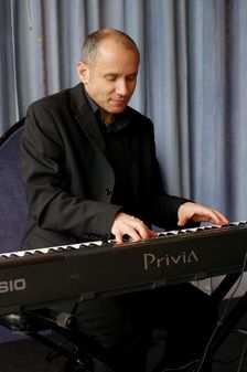 Roger Lewin, Hawth, Crawley, West Sussex, Jan 2016. Artist: Brian O'Connor