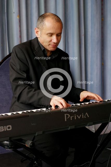 Roger Lewin, Hawth, Crawley, West Sussex, Jan 2016. Artist: Brian O'Connor.