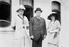 Roger Sullivan, wife and daughter, between c1910 and c1915. Creator: Bain News Service