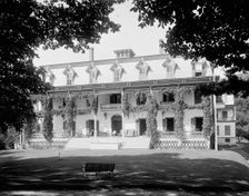 Rogers Rock Hotel, Lake George, N.Y., c1904. Creator: Unknown