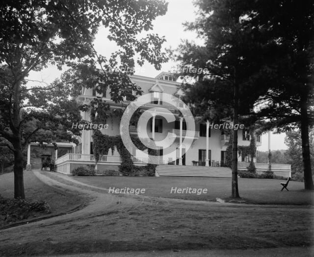 Rogers Rock Hotel, Lake George, N.Y., between 1900 and 1905. Creator: Unknown.