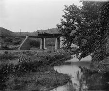 Rolling Stone Valley R.R. crossing, between 1880 and 1899. Creator: Unknown