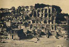 Roma - The Ruins of the house of Caligula towering above the House of the Vestal Virgins 1910