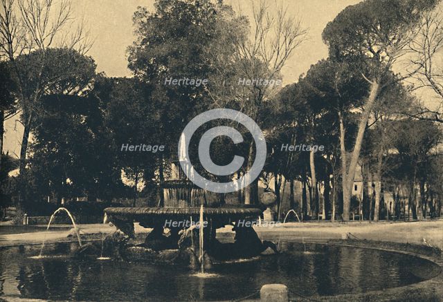 'Roma - Villa Borghese - Fountain of the Sea-Horses', 1910. Artist: Unknown.